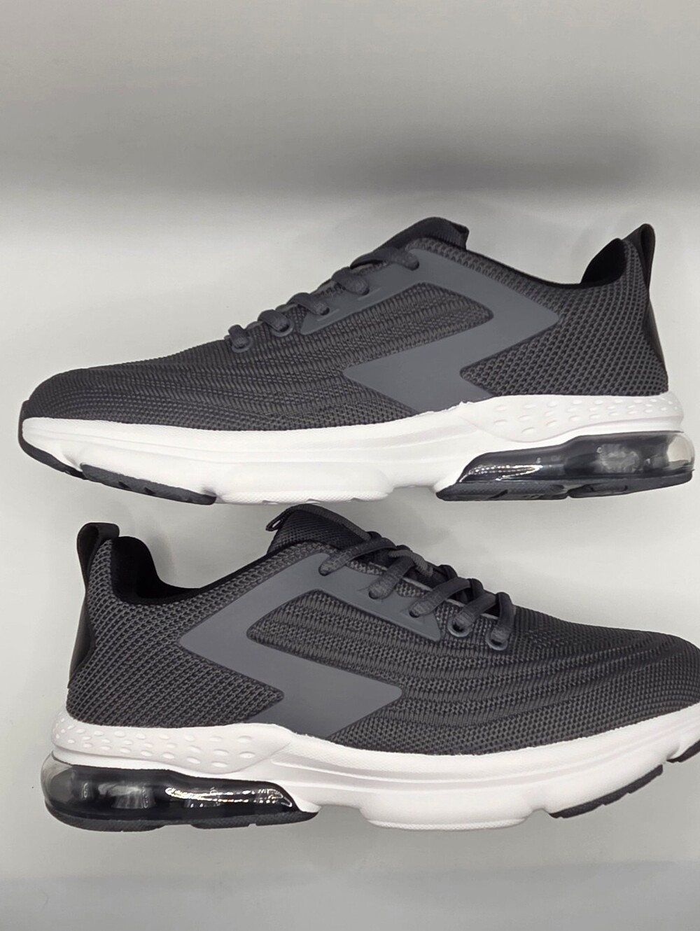 Jerko Men's Performance Athletic Sneakers - Charcoal Gray